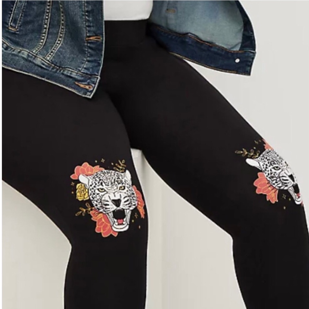 Torrid cheetah head leggings sz 1X NWT